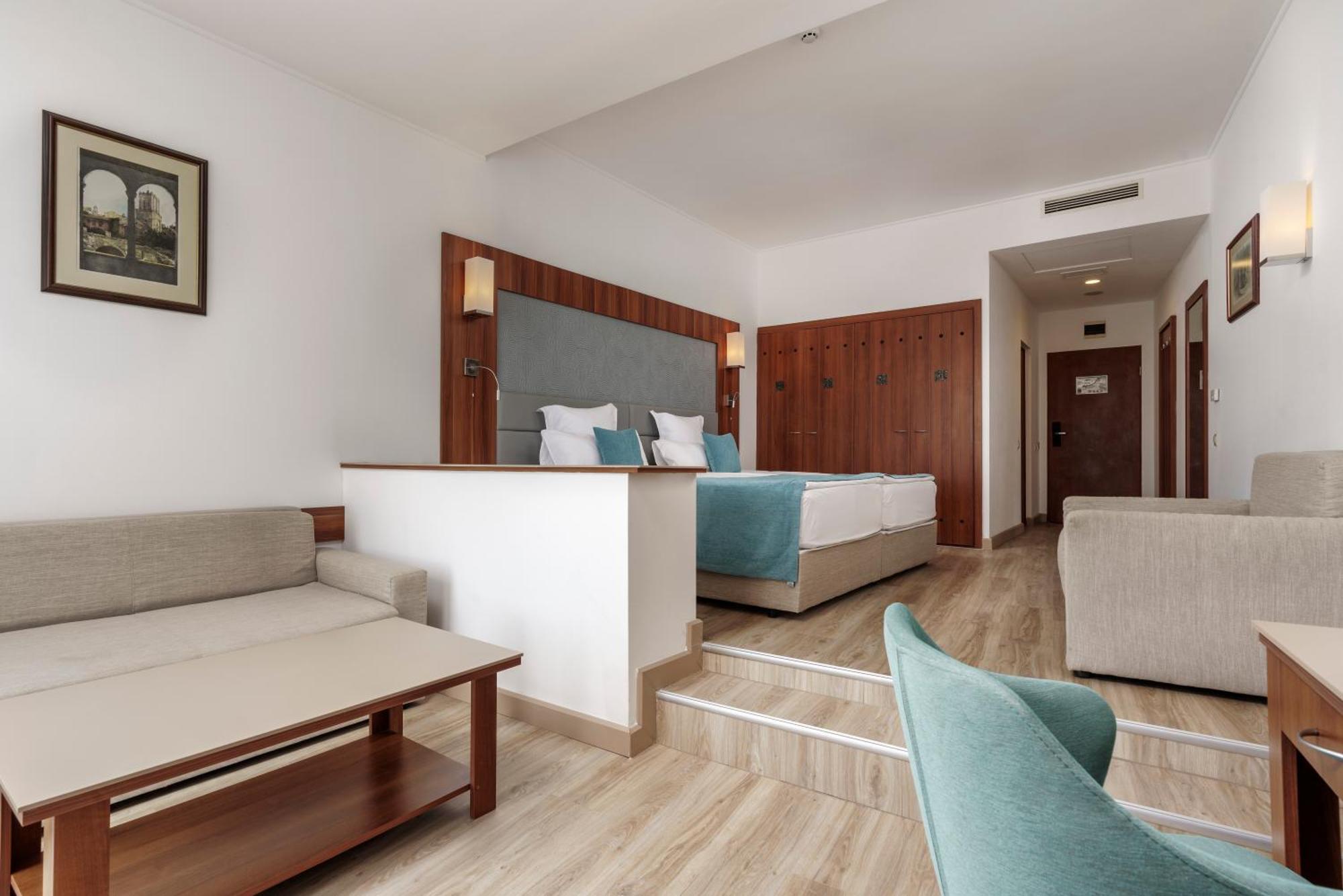 Alua Helios Bay Hotel ออบซอร์ ภายนอก รูปภาพ