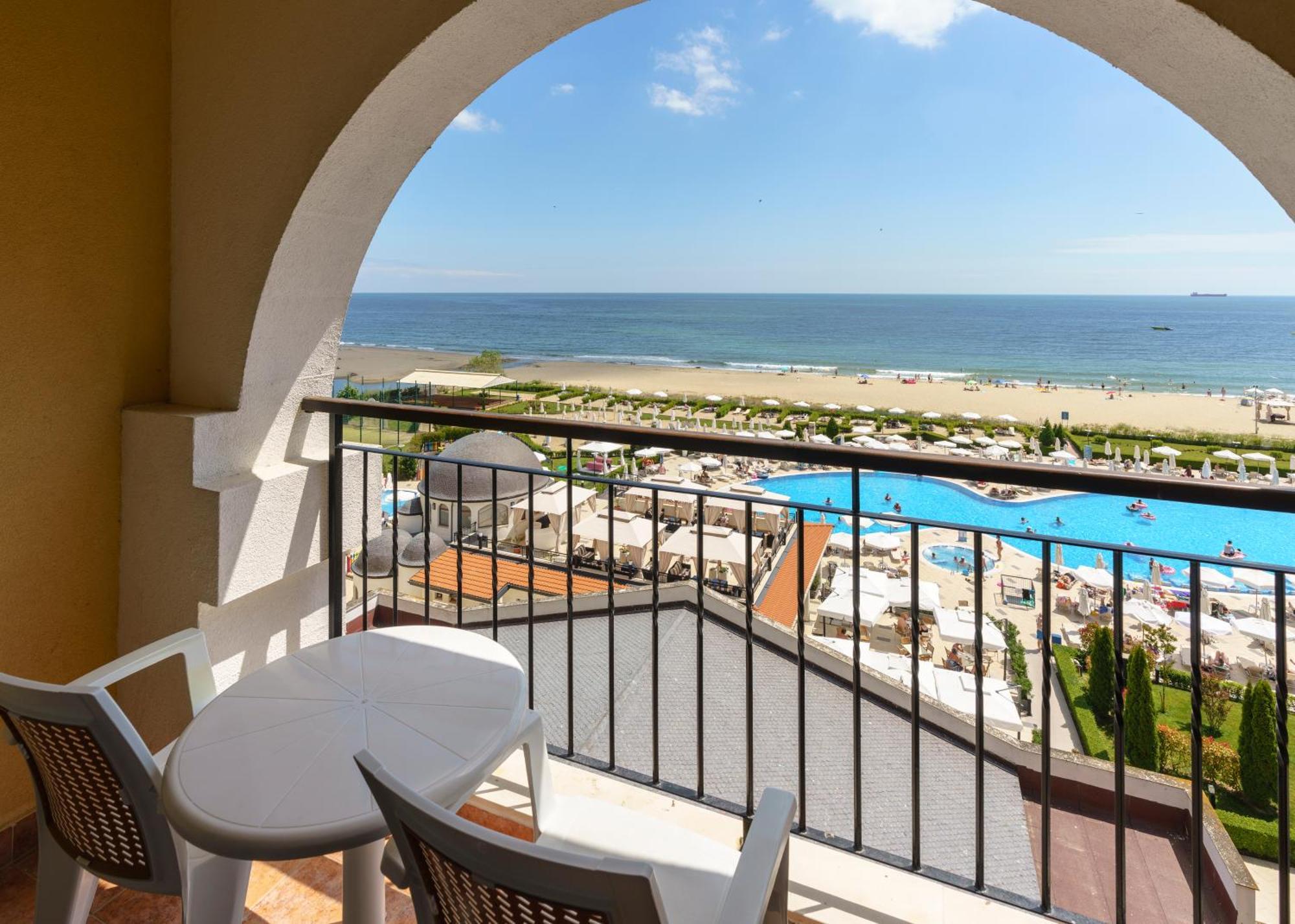 Alua Helios Bay Hotel ออบซอร์ ภายนอก รูปภาพ