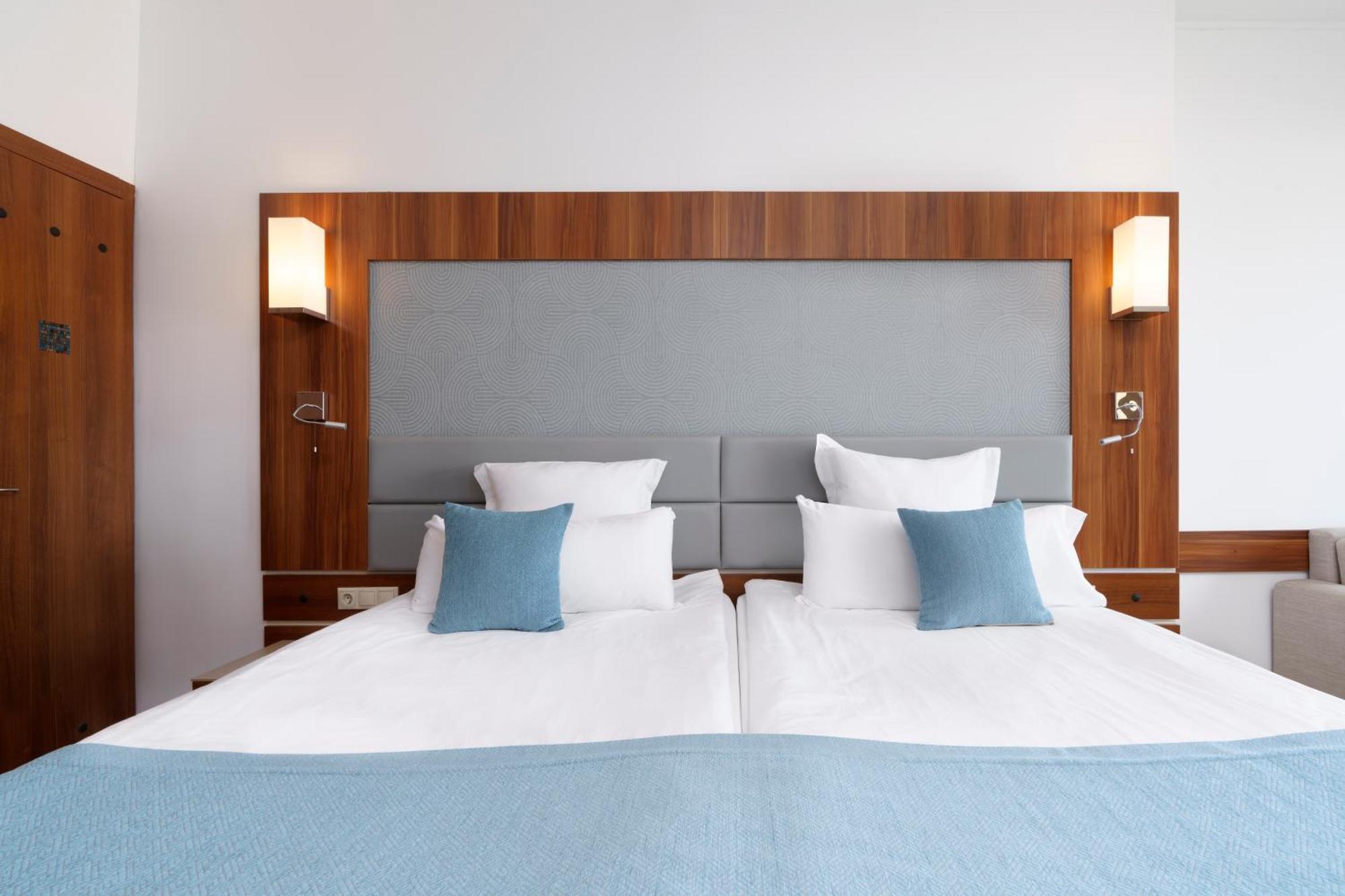 Alua Helios Bay Hotel ออบซอร์ ภายนอก รูปภาพ