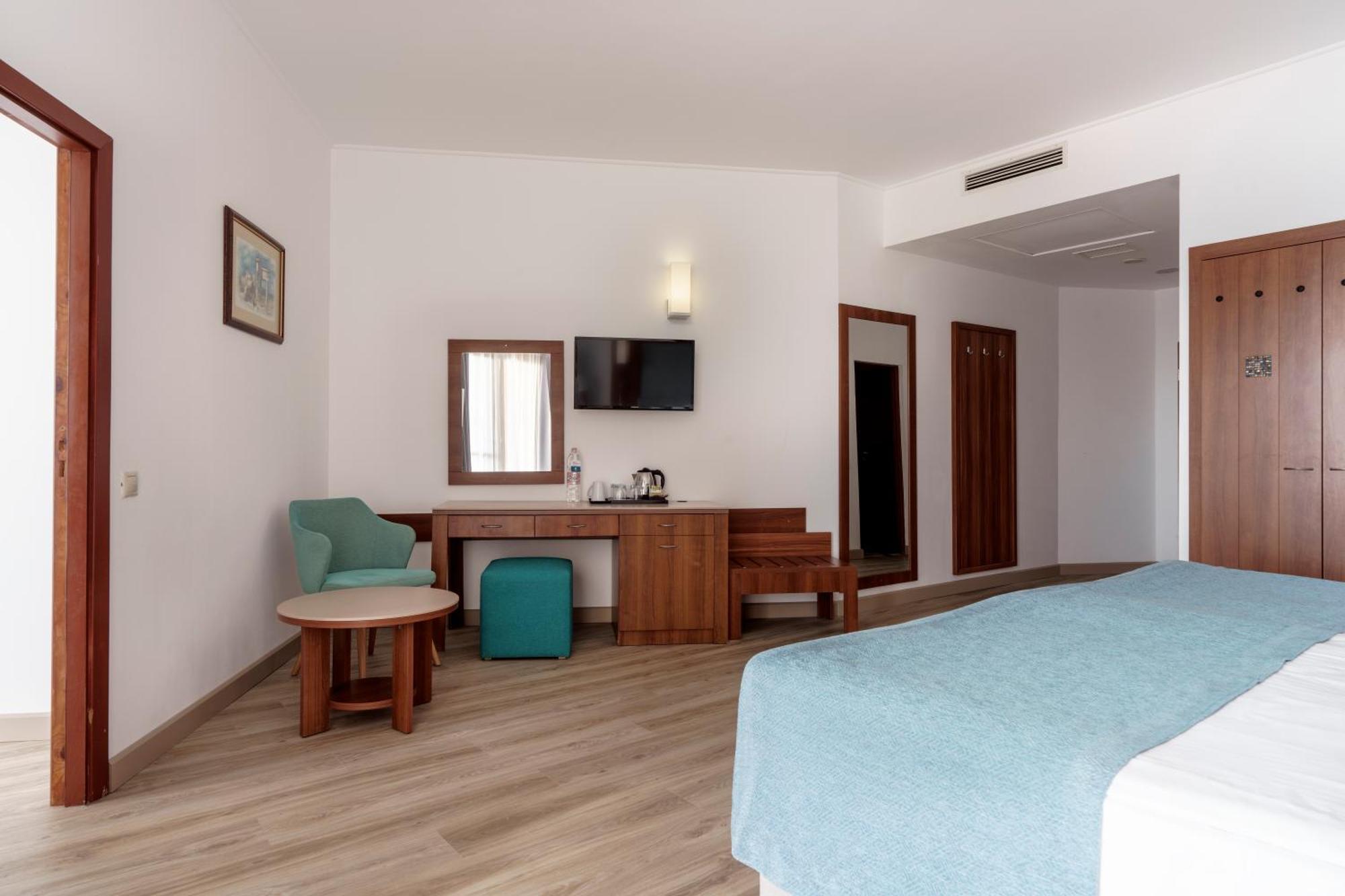 Alua Helios Bay Hotel ออบซอร์ ภายนอก รูปภาพ