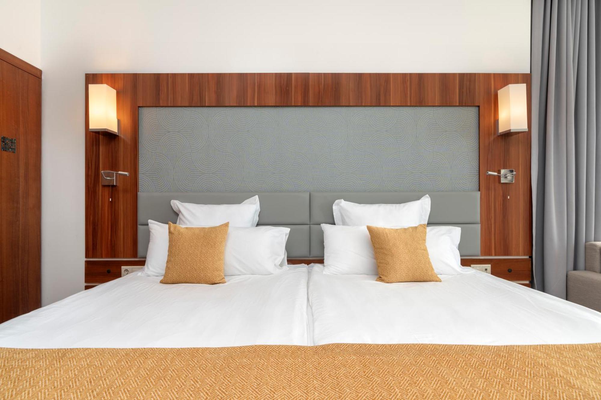 Alua Helios Bay Hotel ออบซอร์ ภายนอก รูปภาพ